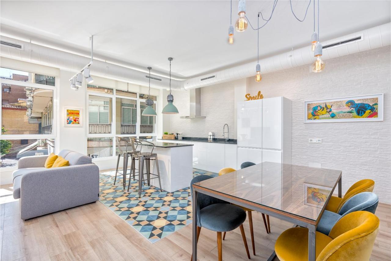 Iloftmalaga Plaza De Las Flores Ngoại thất bức ảnh