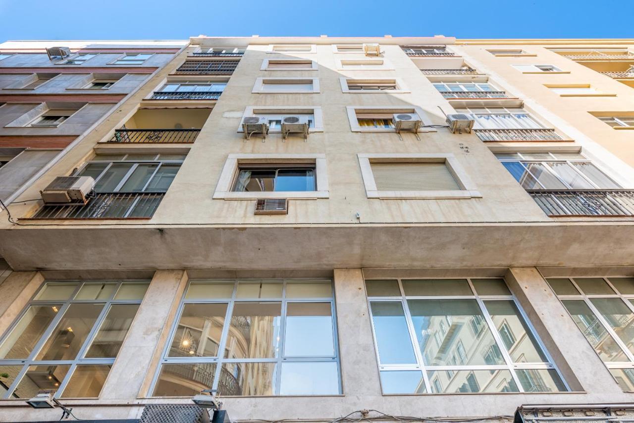 Iloftmalaga Plaza De Las Flores Ngoại thất bức ảnh